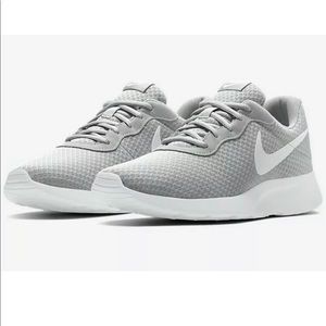 NIKE Tanjun Wolf Grey White Running Shoes